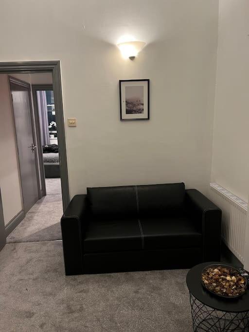 1 Bedroom Flat In Kings Cross! London Bagian luar foto