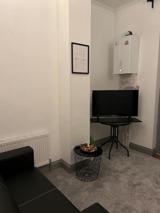 1 Bedroom Flat In Kings Cross! London Bagian luar foto